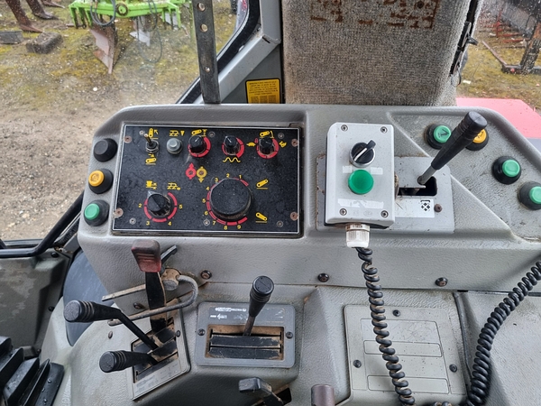 Chris Atkin & Son Ltd - Massey Ferguson 3085